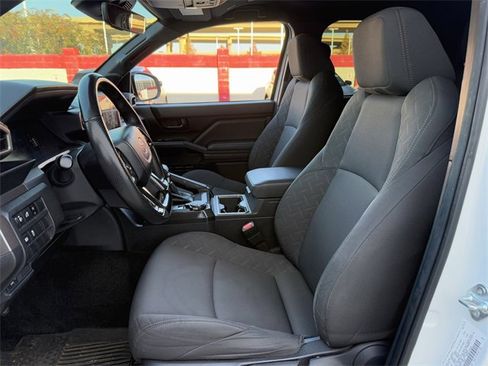 Used 2024 Toyota Tacoma SR5 w/ SR5 Upgrade Package image 27