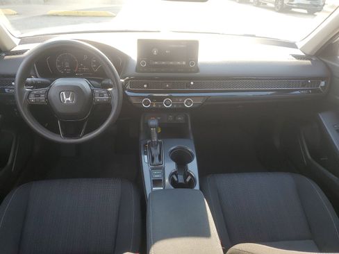 Used 2022 Honda Civic LX image 9