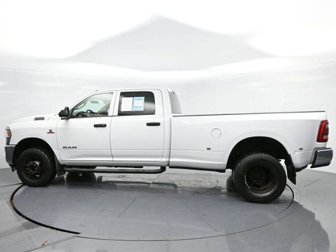 Used 2020 RAM 3500 Tradesman w/ Chrome Appearance Group image 5