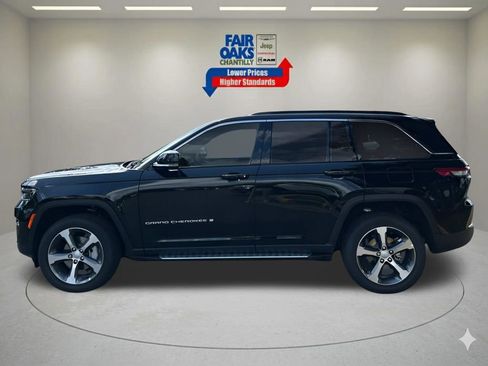 New 2025 Jeep Grand Cherokee Limited w/ Luxury Tech Group II AWD/4WD image 10