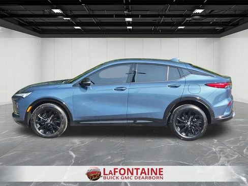 Certified 2024 Buick Envista Sport Touring w/ Convenience I Package FWD image 2