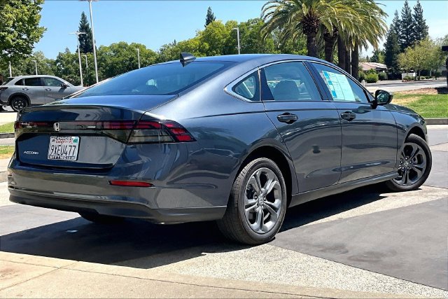 Used 2024 Honda Accord EX image 13