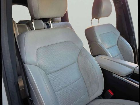 Used 2014 Mercedes-Benz GL 350 BlueTEC 4MATIC image 18