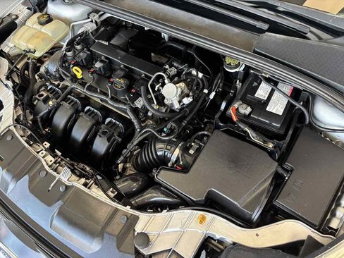 Used 2014 Ford Focus SE image 25