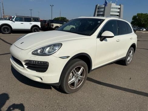 Used 2011 Porsche Cayenne S AWD/4WD image 6