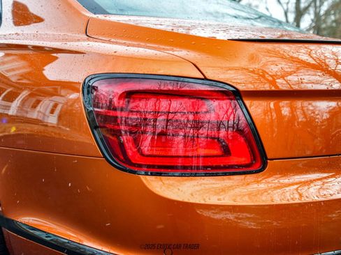 Used 2024 Bentley Flying Spur W12 image 48