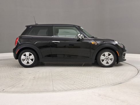 Used 2014 MINI Cooper 2-Door Hardtop FWD image 6
