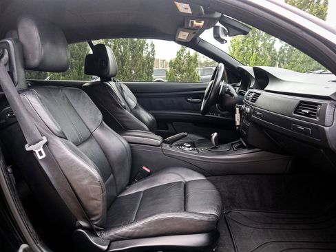 Used 2013 BMW M3 Convertible image 31