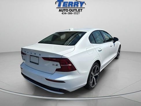 Used 2024 Volvo S60 B5 Core AWD/4WD image 6