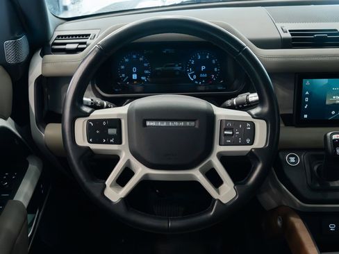 Used 2021 Land Rover Defender 110 SE image 12