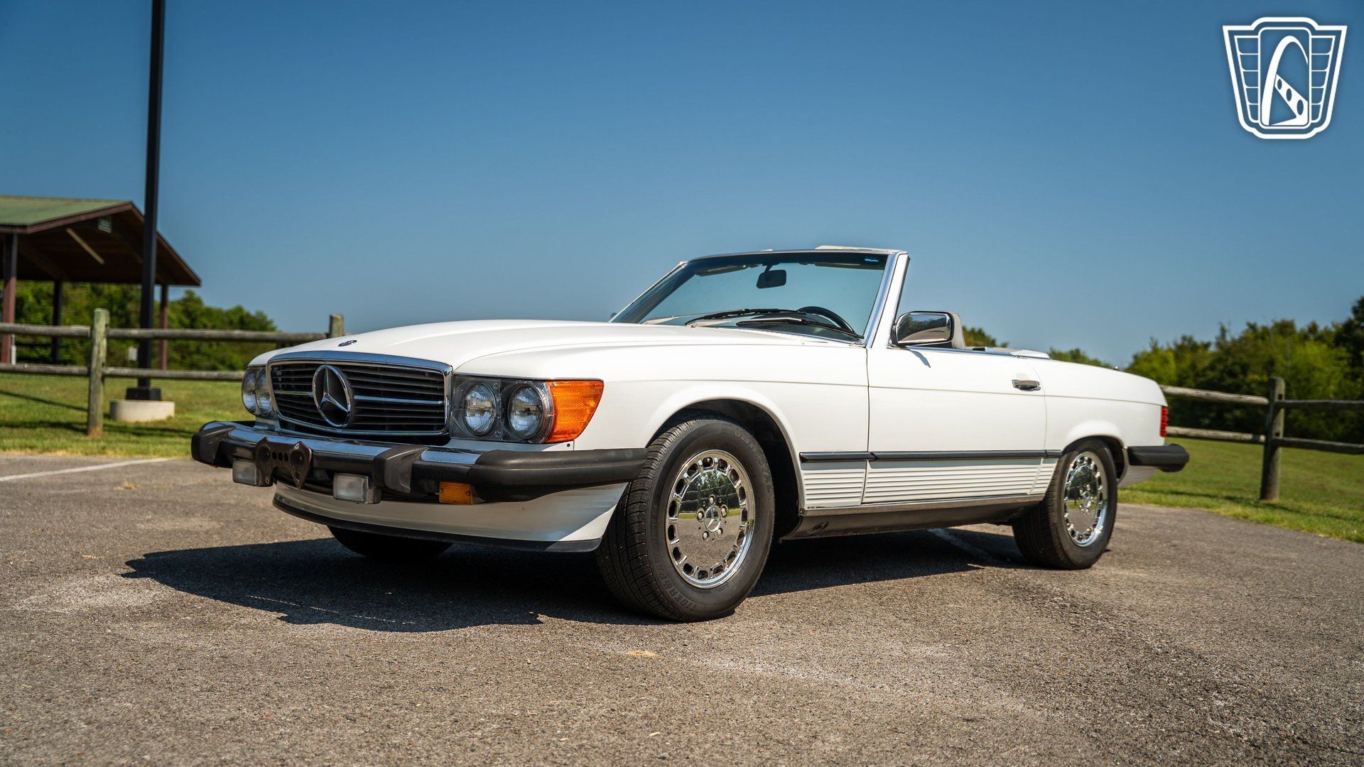 Used 1987 Mercedes-Benz 560 SL image 6