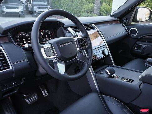 New 2026 Land Rover Discovery Dynamic SE AWD/4WD image 28