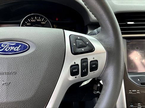 Used 2012 Ford Edge SEL image 23