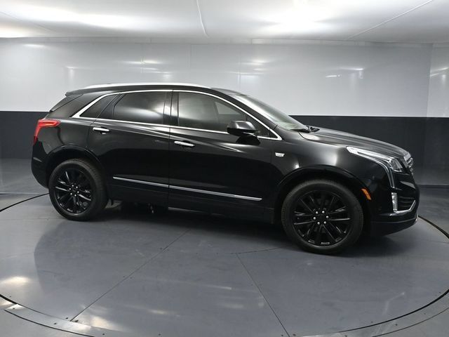Used 2019 Cadillac XT5 Platinum AWD/4WD image 3