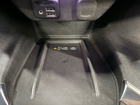 Used 2020 Chevrolet Traverse High Country AWD/4WD image 38