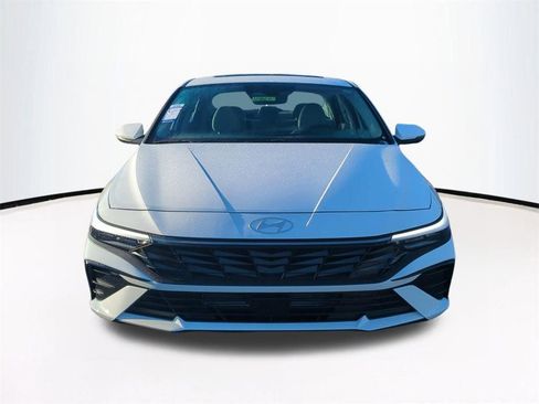 New 2026 Hyundai Elantra Limited image 3