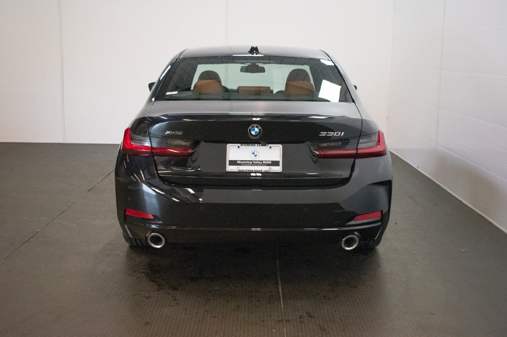 New 2026 BMW 330i xDrive Sedan w/ Premium Package AWD/4WD image 5