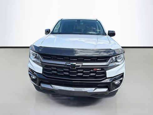 Used 2022 Chevrolet Colorado Z71 AWD/4WD image 2