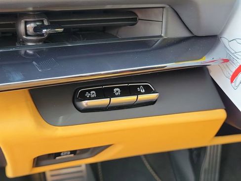 New 2026 Chevrolet Corvette Stingray Premium Conv w/ Stealth Interior Trim Package RWD image 16