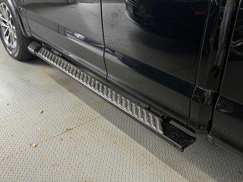 Used 2018 Ford F150 XLT w/ Equipment Group 302A Luxury image 12