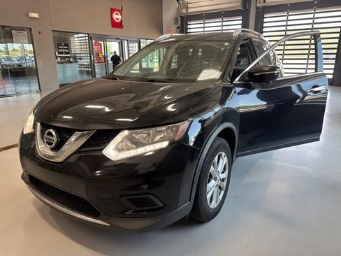 Used 2015 Nissan Rogue SV w/ SV Premium Package AWD/4WD image 1
