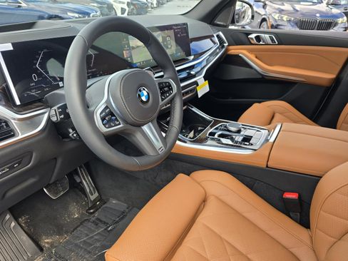 New 2026 BMW X5 sDrive40i w/ M Sport Package RWD image 16