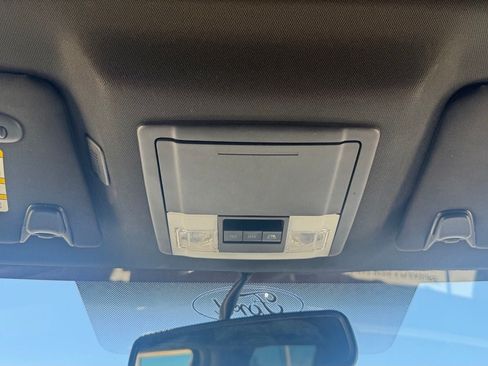 Used 2014 Ford F150 FX4 w/ Equipment Group 402A Luxury AWD/4WD image 19