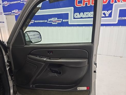 Used 2004 Chevrolet Silverado 1500 LS image 19