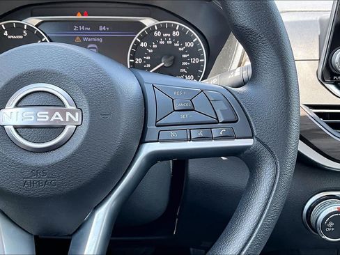 Used 2025 Nissan Altima 2.5 SV FWD image 20