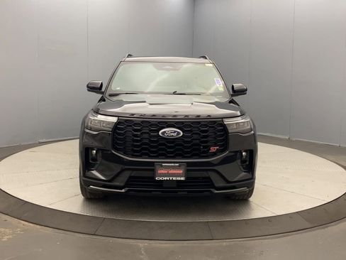 Used 2025 Ford Explorer ST w/ Sun And Sound Package AWD/4WD image 8