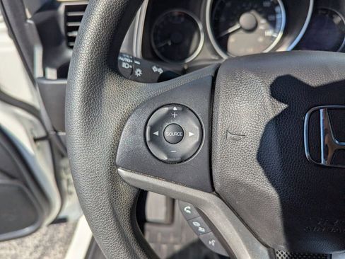 Used 2020 Honda Fit LX image 24