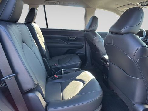 New 2026 Toyota Grand Highlander XLE image 22