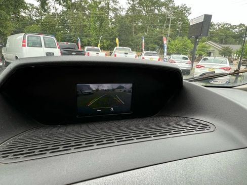 Used 2017 Ford Transit 150 XL image 5