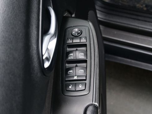 Used 2014 Jeep Cherokee Latitude image 10