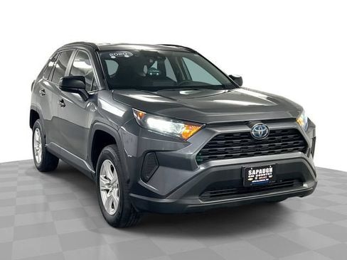 Used 2020 Toyota RAV4 LE AWD/4WD image 1