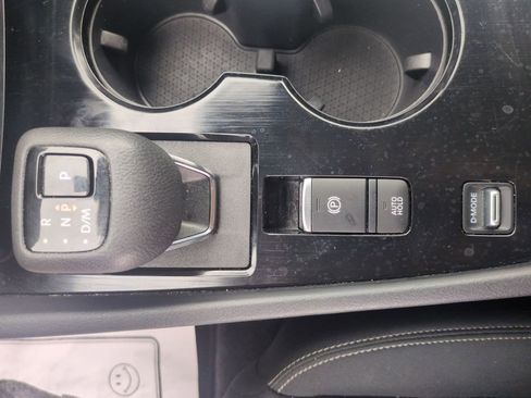 Used 2023 Nissan Rogue S FWD image 23
