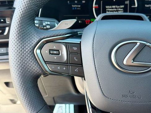 New 2026 Lexus TX 500h AWD image 39