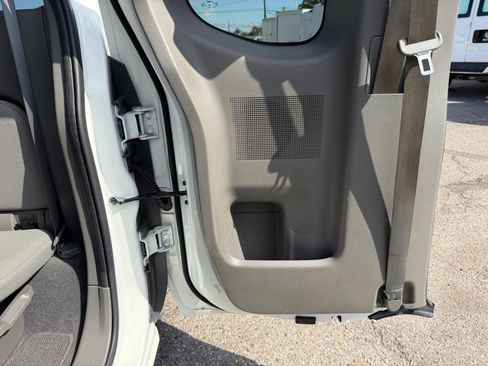 Used 2019 Nissan Frontier S image 18