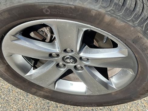 Used 2015 Toyota RAV4 XLE image 10