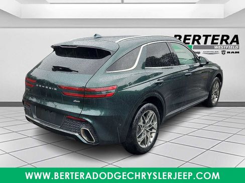 Used 2022 Genesis GV70 2.5T w/ Advanced Package image 6