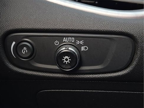 Used 2024 Chevrolet Malibu LT image 17