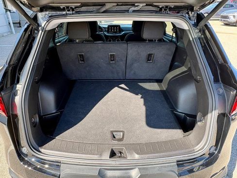 Used 2023 Chevrolet Blazer LT w/ Convenience Package FWD image 5