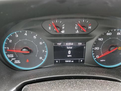 Used 2020 Chevrolet Equinox LS w/ LS Convenience Package AWD/4WD image 9