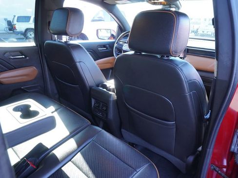 Certified 2023 GMC Canyon AT4 w/ AT4 Premium Package image 11