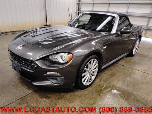 Used 2017 FIAT 124 Spider Lusso image 4