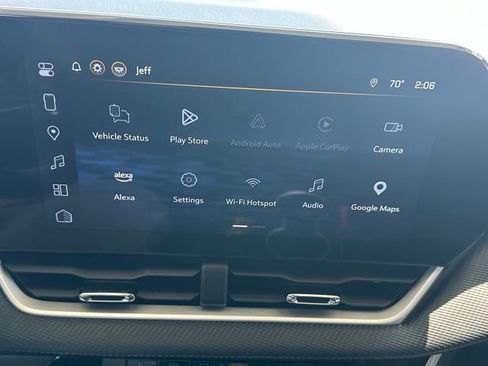 Used 2025 Chevrolet Equinox LT w/ Safety and Technology Package image 28