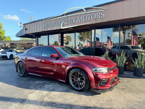 Used 2020 Dodge Charger Scat Pack RWD image 2