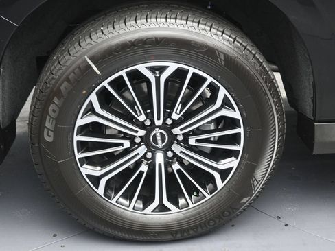 New 2026 Nissan Armada Platinum AWD/4WD image 5