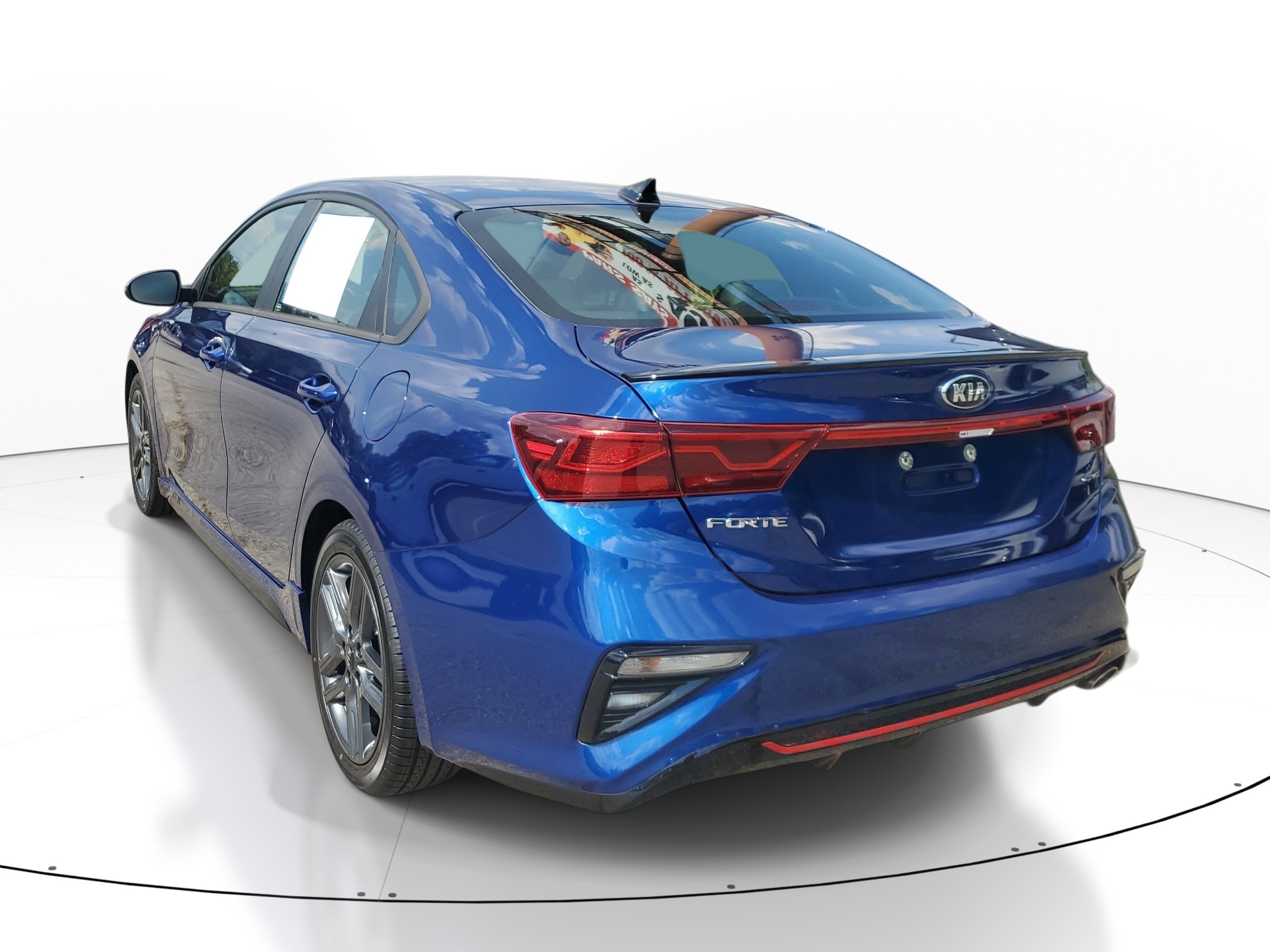 Used 2021 Kia Forte GT-Line w/ GT-Line Premium Package FWD image 4
