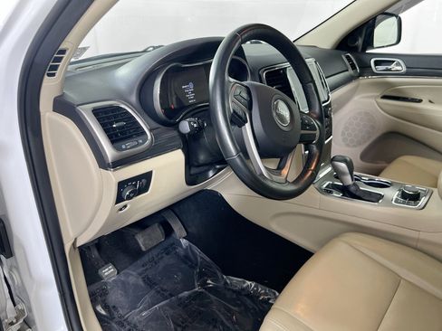 Used 2021 Jeep Grand Cherokee Limited AWD/4WD image 9